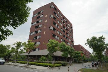 建立并落实定期会议和检查制度